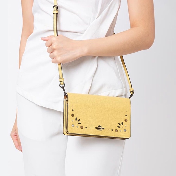 Coach Yellow Leather Hayden Foldover Crossbody
Clutch bag Prairie Rivets 30428 - Picture 12 of 12